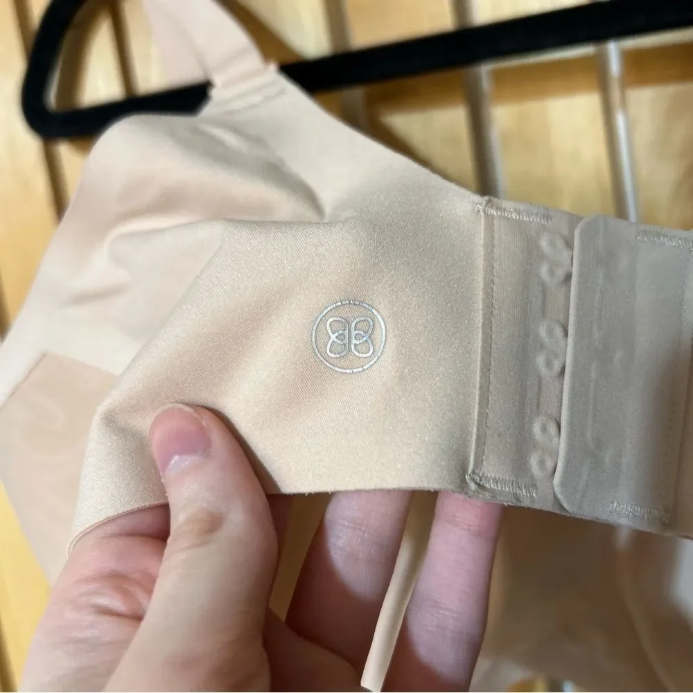 Honeylove CrossOver Bra in Sand Size Large 38B 38C - Picture 7 of 10